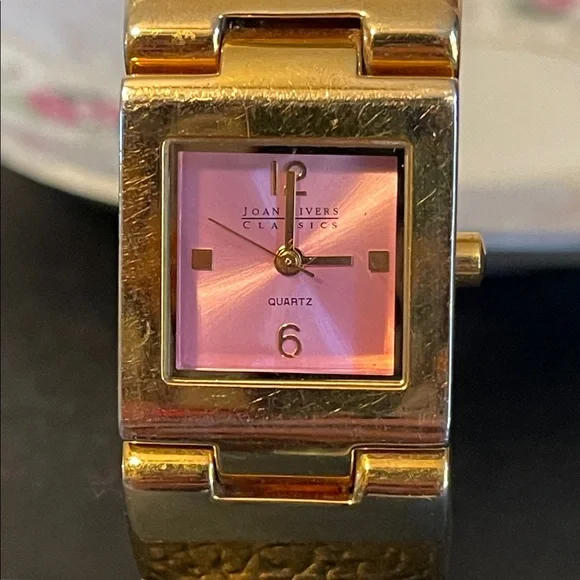 Vintage Joan Rivers Classic Floral Acrylic Cuff Watch *WORKS* - Picture 4 of 7